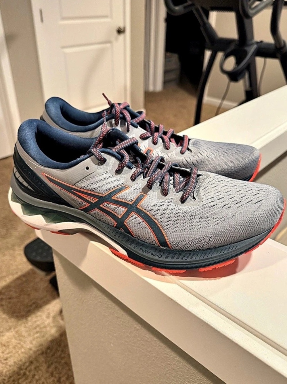 ASICS GEL-KAYANO 27 Men's Gray & Orange US 11.5